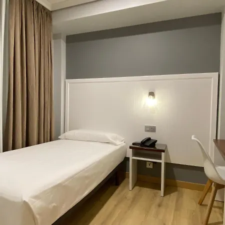 Arsus Hotel